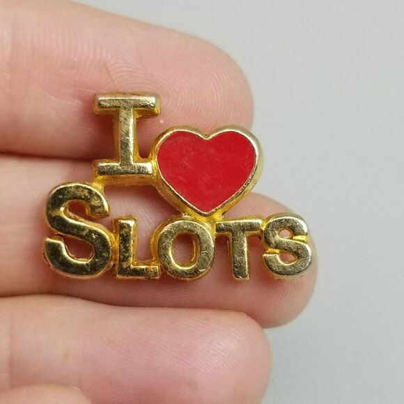 Vintage I Love Slots Gold Tone Lapel Pin, Red Enamel Heart Brooch, Estate - Picture 6 of 7